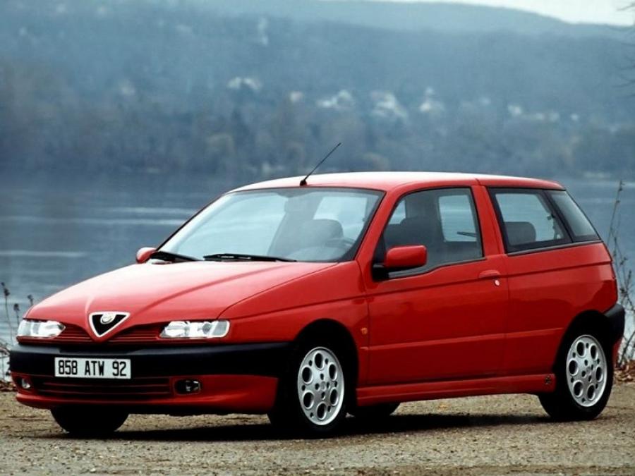  Alfa Romeo 145 Quadrifoglio (930A) 1995 года  (фото 2 из 6)